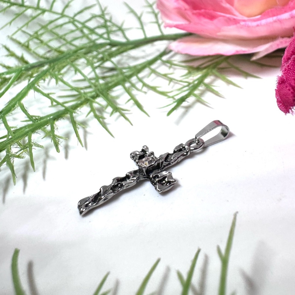 NEW⚜️Cross Silver Pendant Charm - Picture 3 of 5